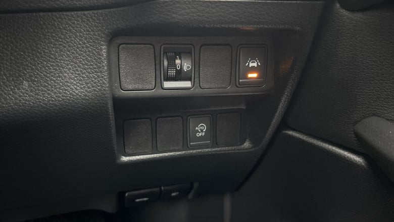 Nissan Qashqai 1.2 DiG-T N-Connecta 5dr Petrol Hatchback